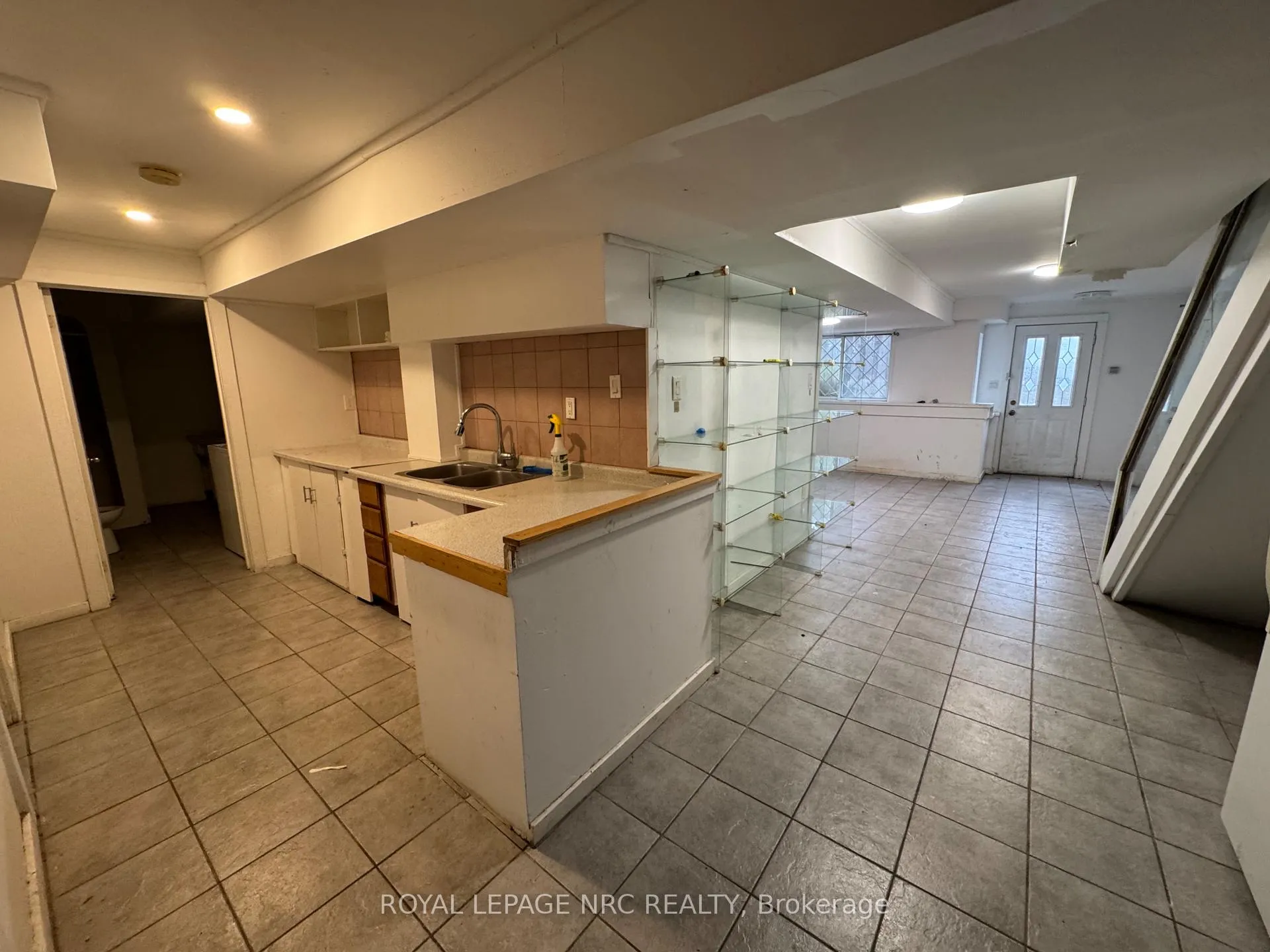 Photo 28 of 6A Pearl Ann Drive, St. Catharines, Glendale/Glenridge — HOMEH