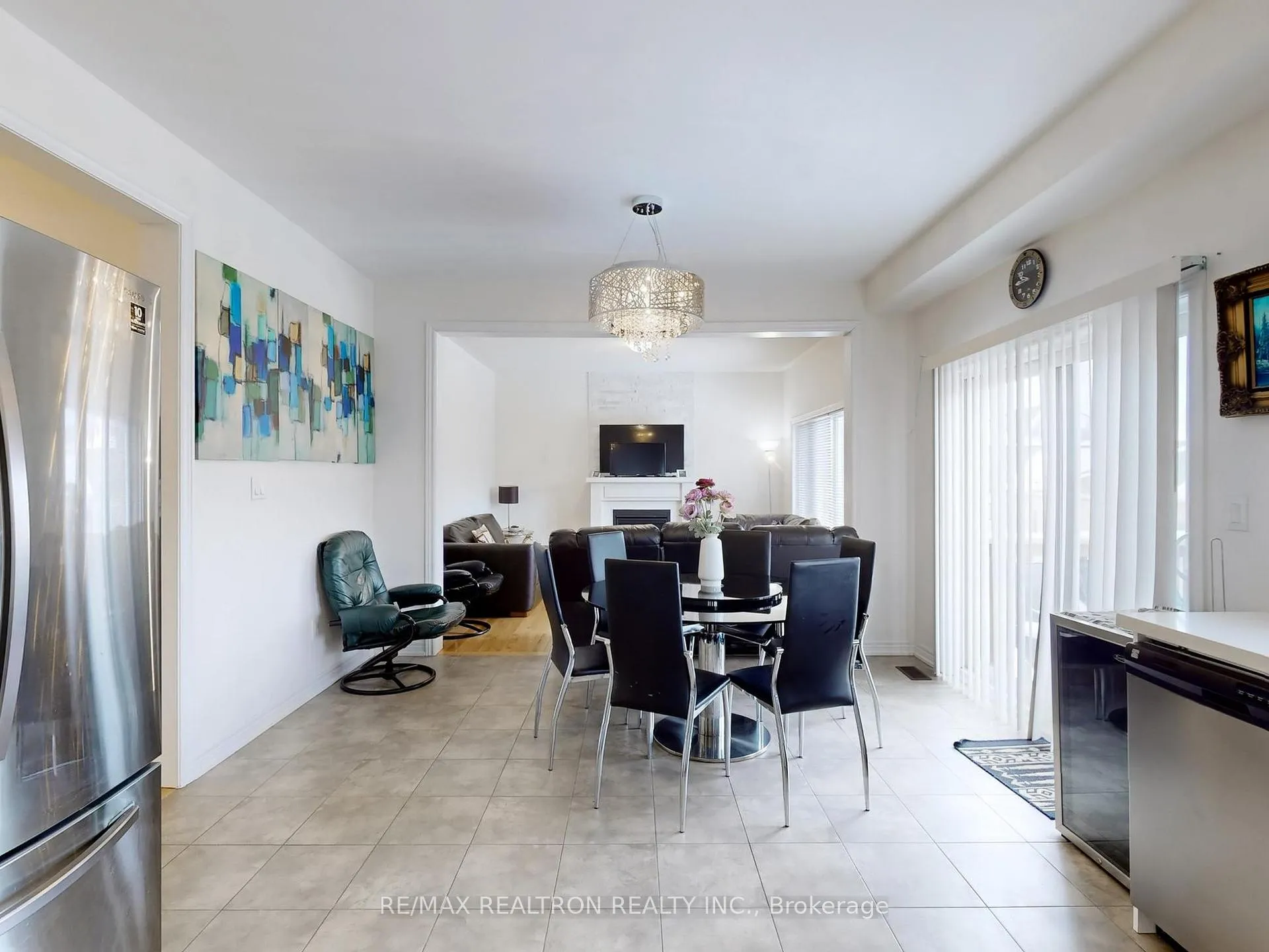 Photo 14 of Unit Upper, 22 Pietrowski Drive, Georgina, Keswick North — HOMEH