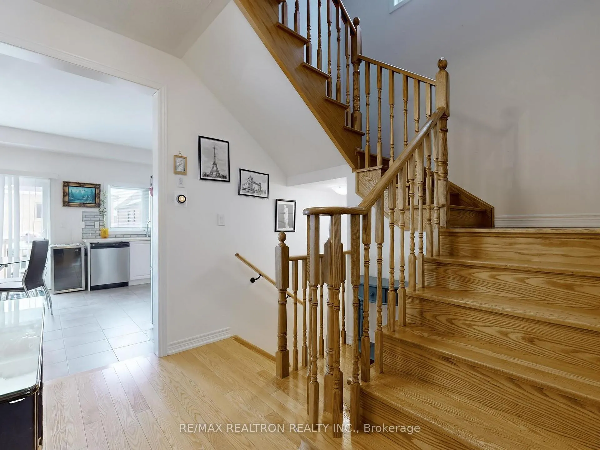 Photo 22 of Unit Upper, 22 Pietrowski Drive, Georgina, Keswick North — HOMEH