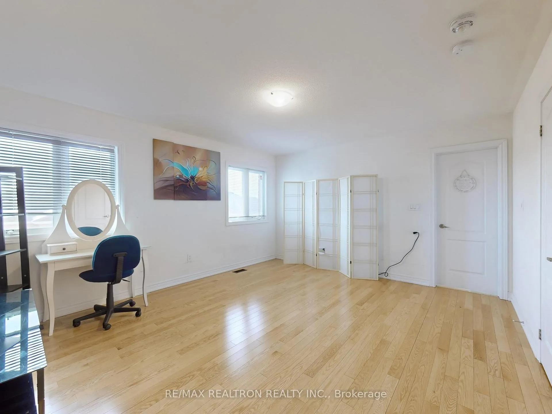 Photo 25 of Unit Upper, 22 Pietrowski Drive, Georgina, Keswick North — HOMEH