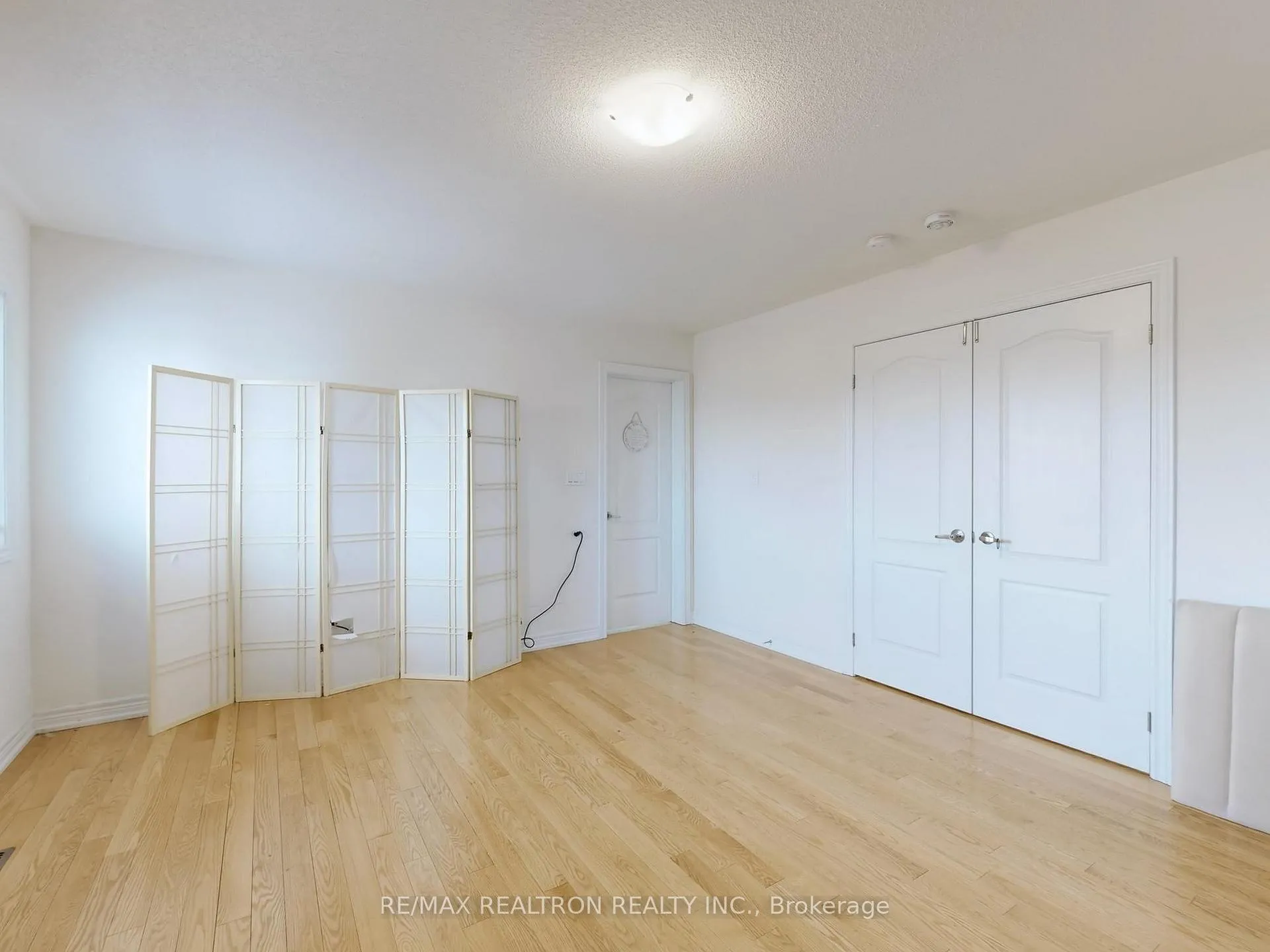 Photo 28 of Unit Upper, 22 Pietrowski Drive, Georgina, Keswick North — HOMEH