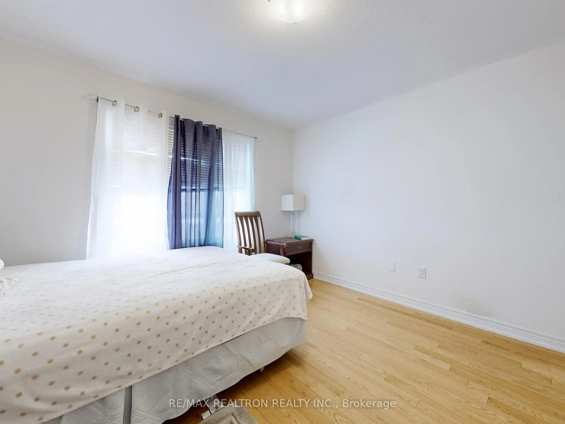 Photo 36 of Unit Upper, 22 Pietrowski Drive, Georgina, Keswick North — HOMEH