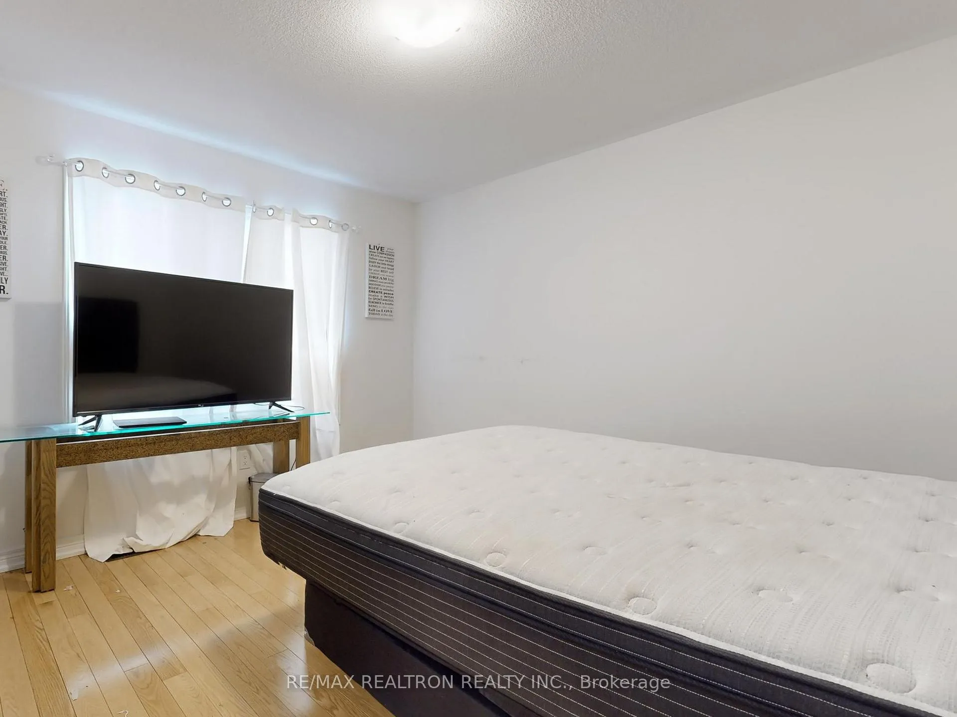 Photo 39 of Unit Upper, 22 Pietrowski Drive, Georgina, Keswick North — HOMEH