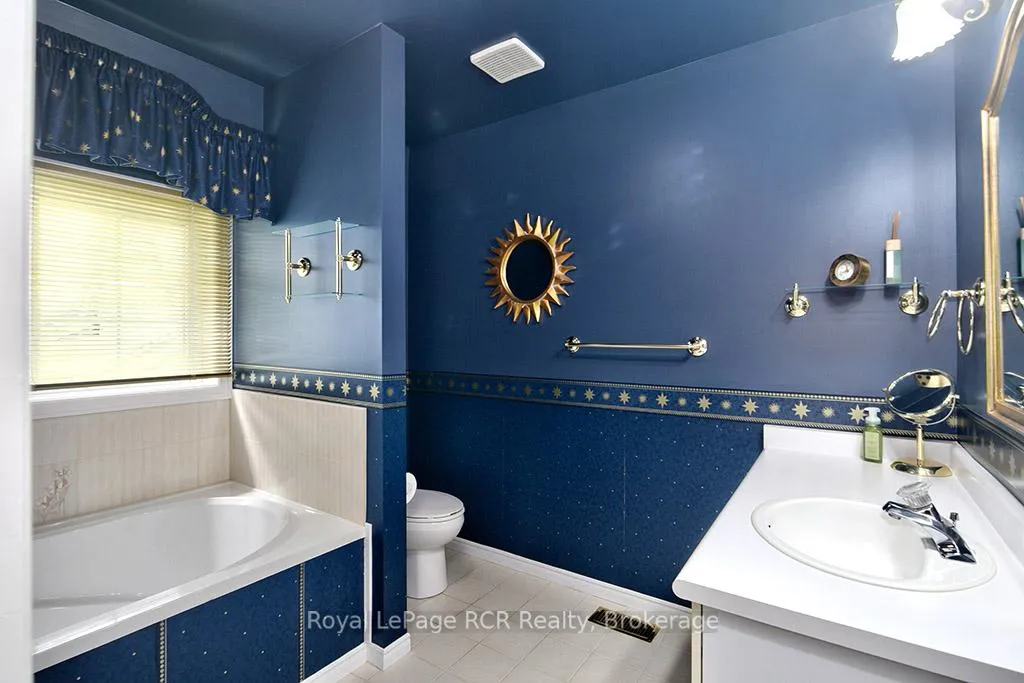 Photo 23 of Unit Unit #32, 162 Settlers Way, Blue Mountains — HOMEH