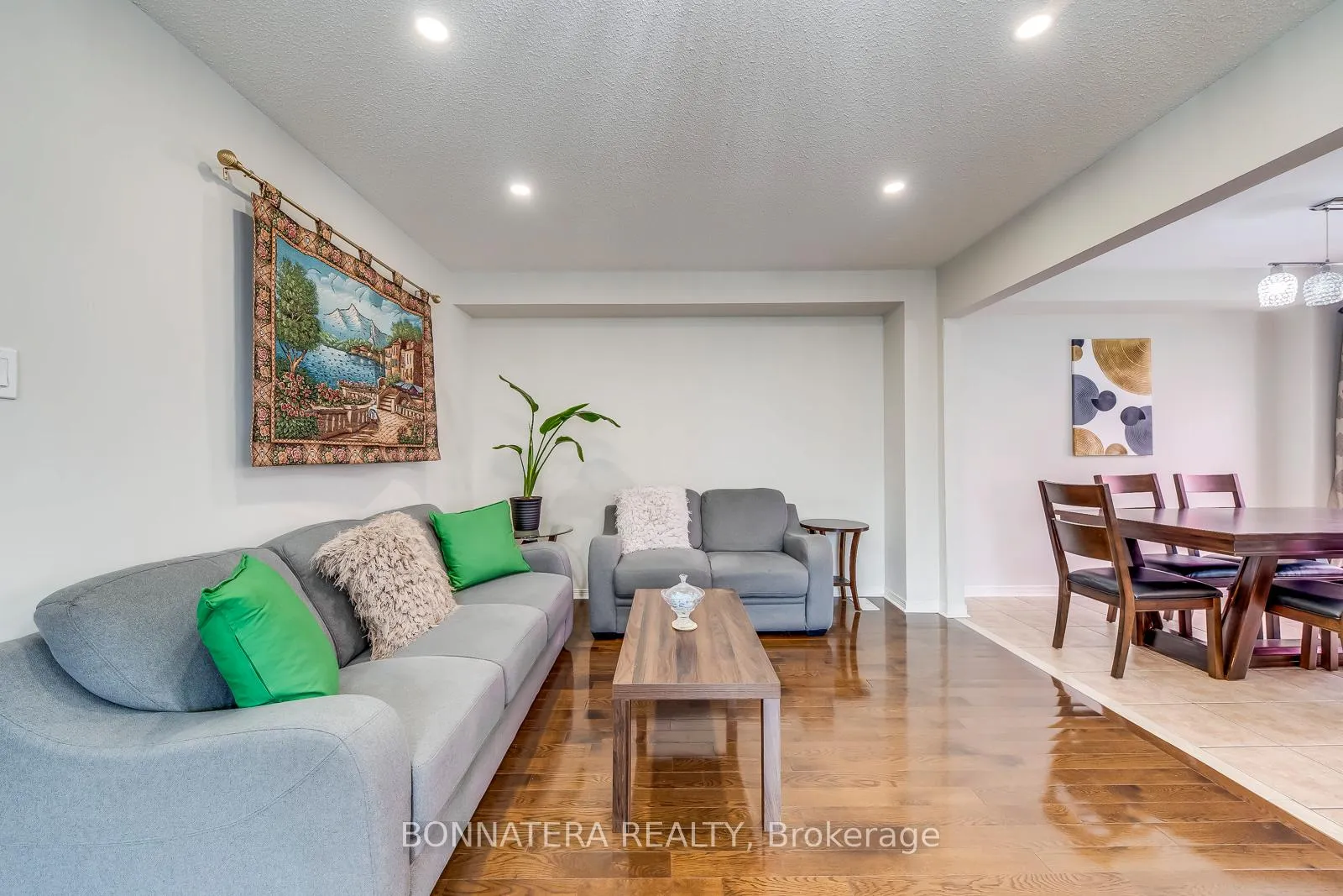 Photo 7 of 411 Hobbs Crescent, Milton, Clarke — HOMEH