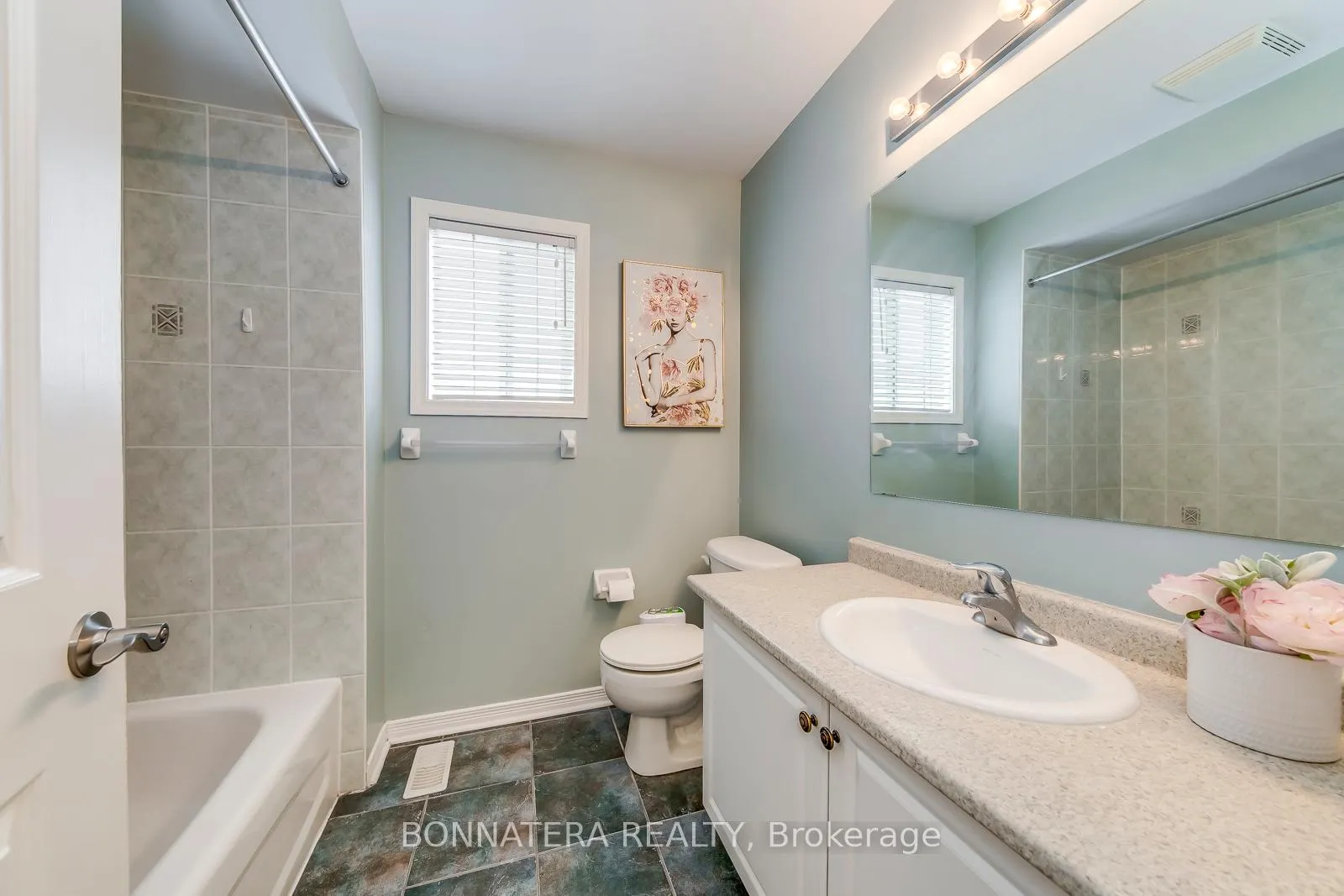 Photo 31 of 411 Hobbs Crescent, Milton, Clarke — HOMEH