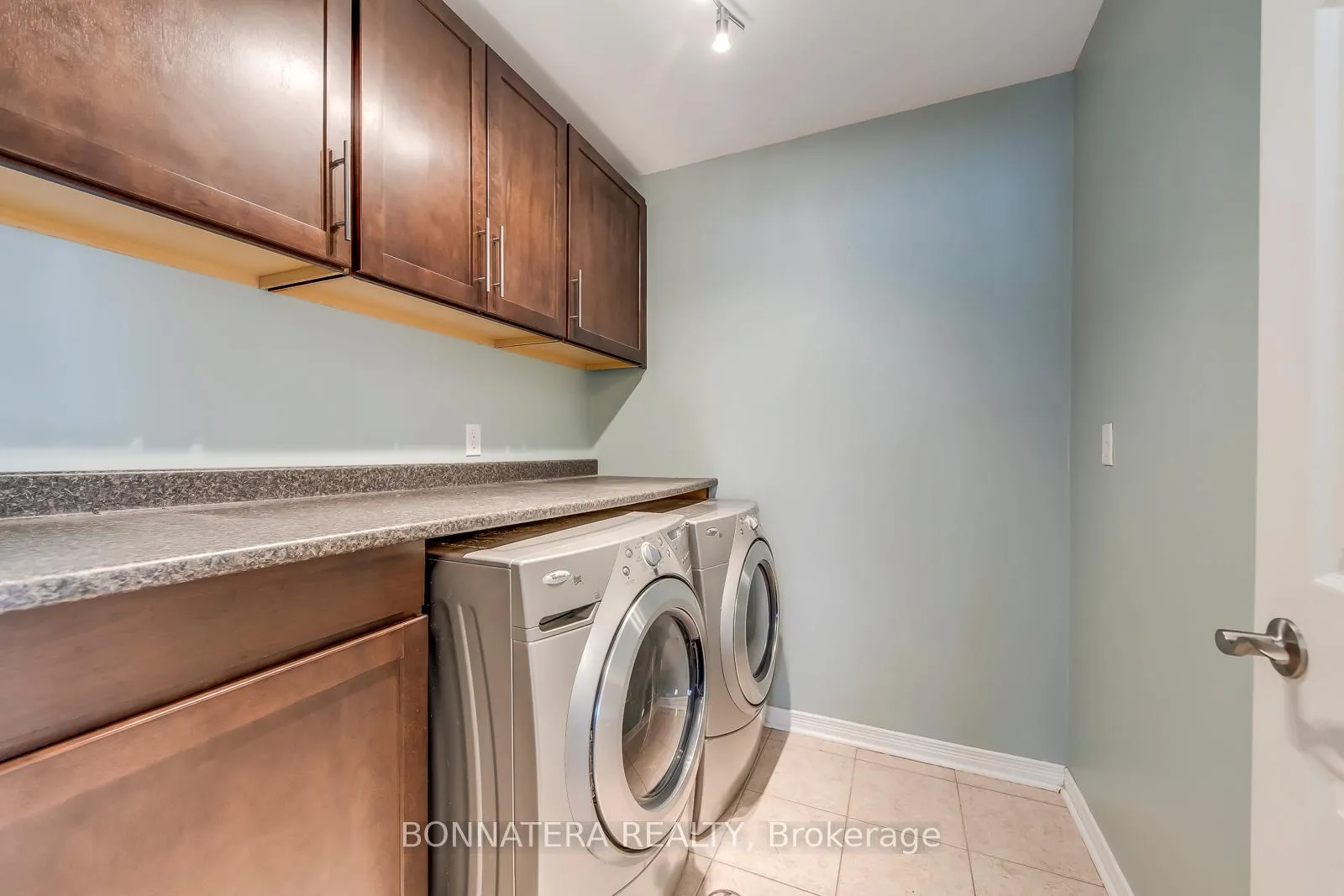 Photo 32 of 411 Hobbs Crescent, Milton, Clarke — HOMEH