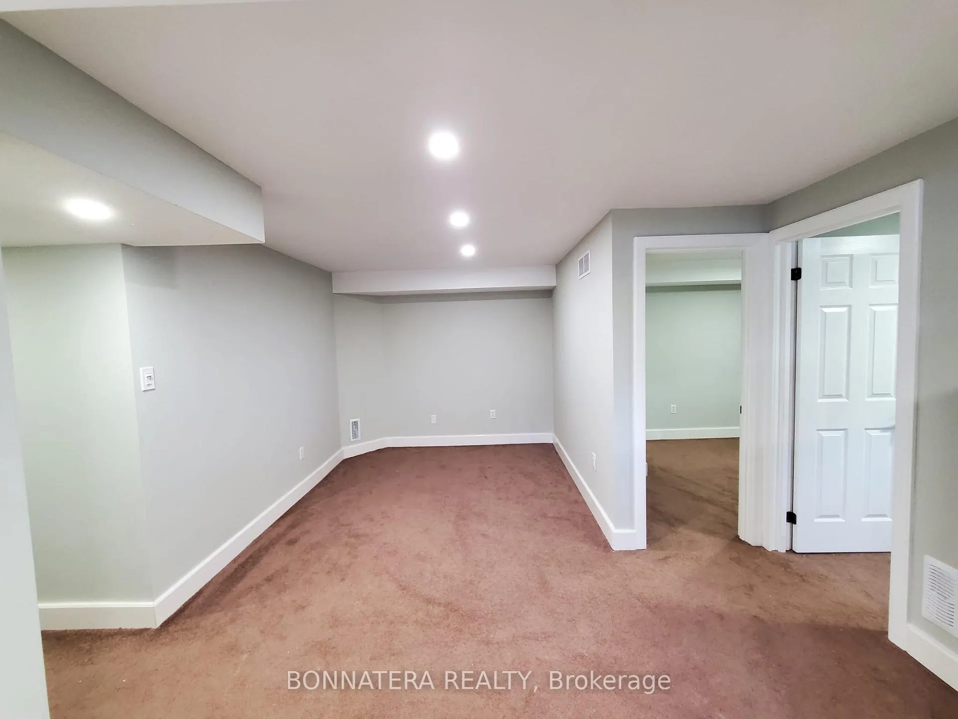 Photo 37 of 411 Hobbs Crescent, Milton, Clarke — HOMEH