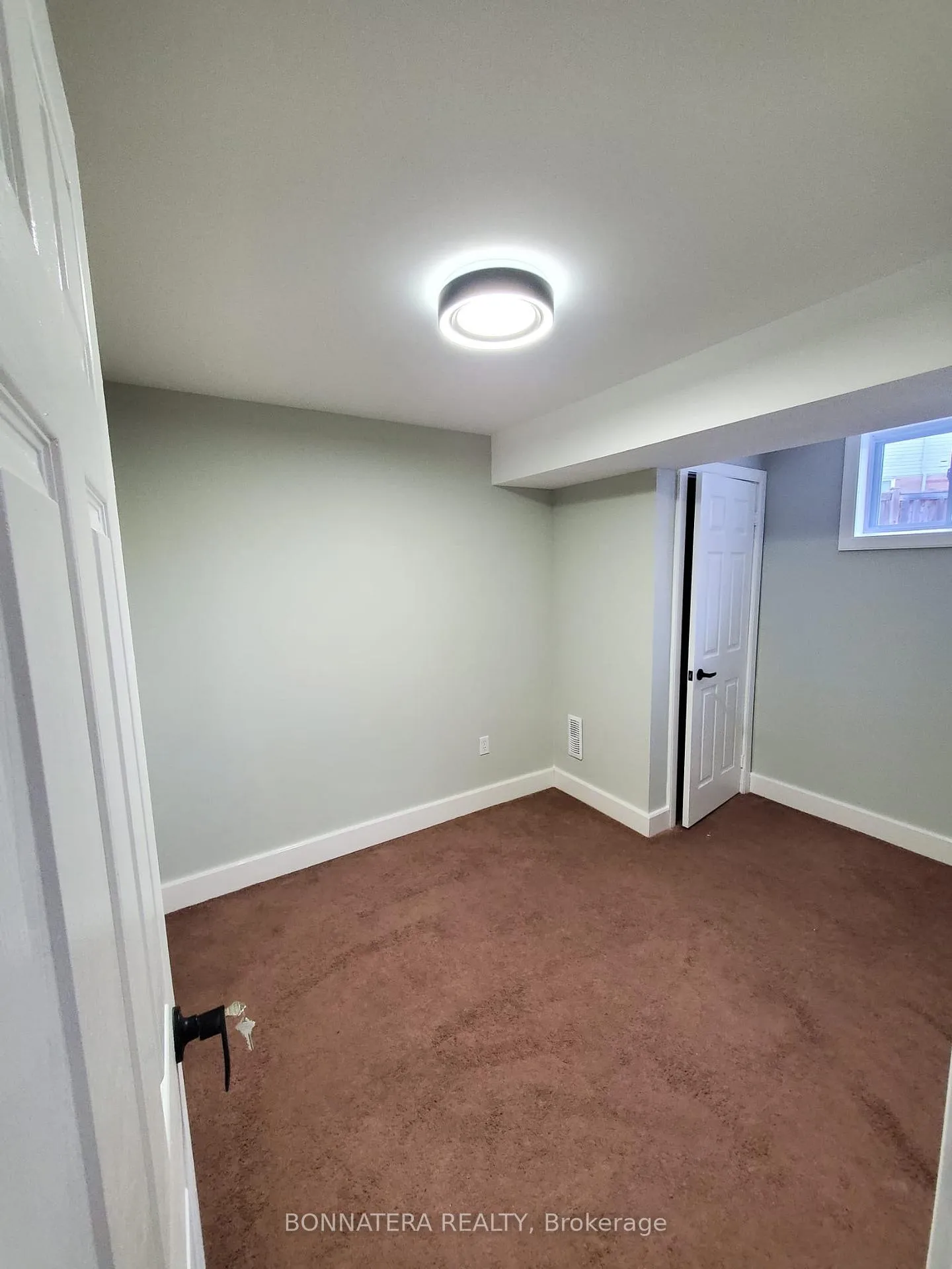 Photo 38 of 411 Hobbs Crescent, Milton, Clarke — HOMEH