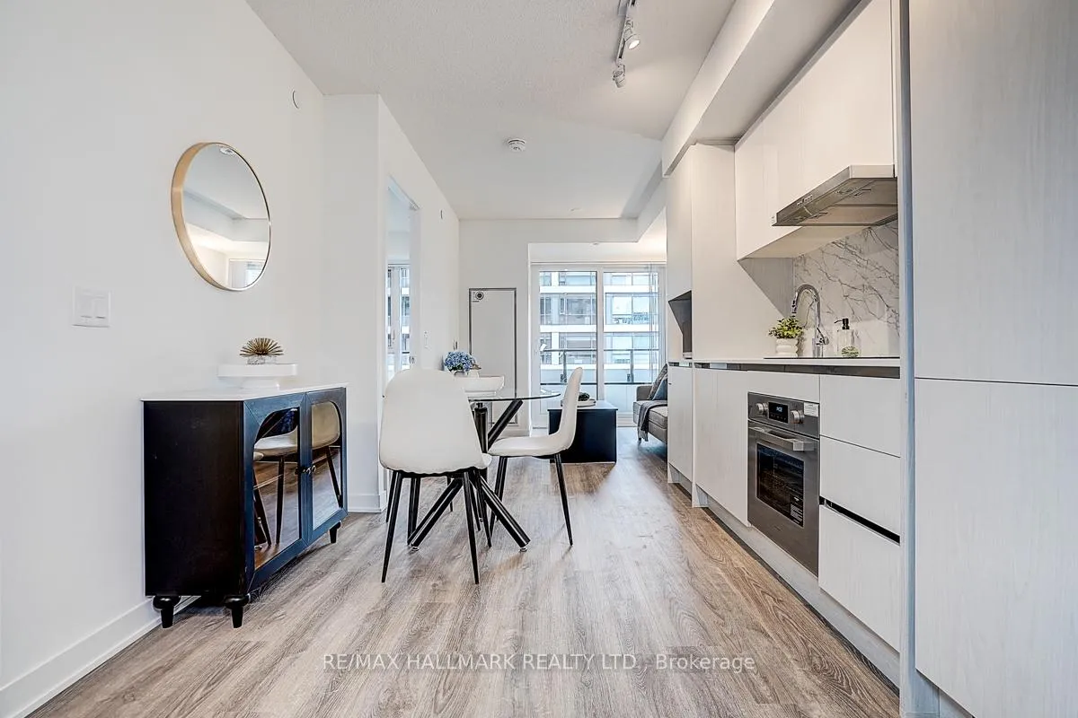 Photo 3 of Unit 912, 180 Front Street E, Toronto, Moss Park — HOMEH