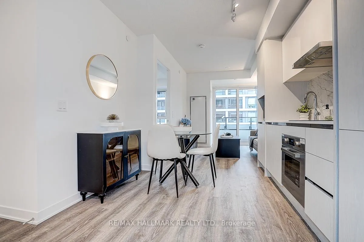 Photo 4 of Unit 912, 180 Front Street E, Toronto, Moss Park — HOMEH