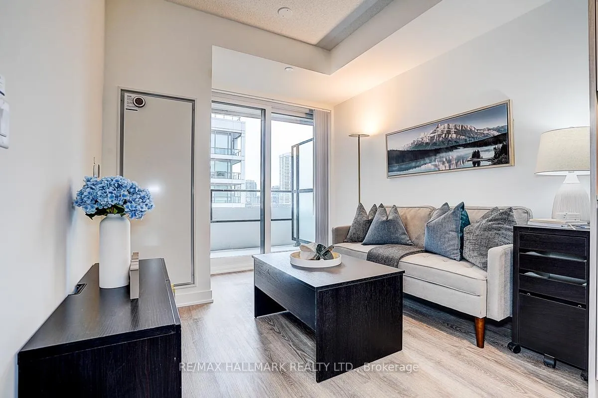 Photo 10 of Unit 912, 180 Front Street E, Toronto, Moss Park — HOMEH