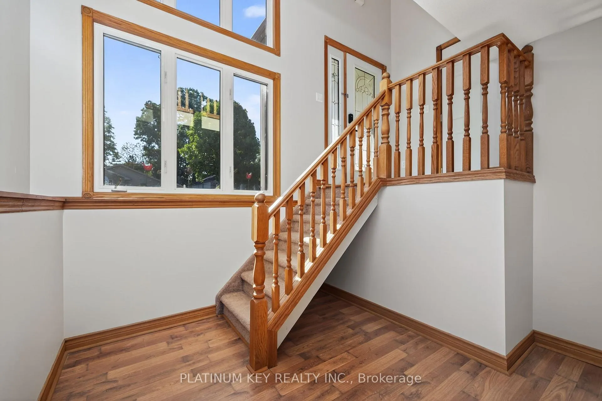 Photo 23 of 29 Dell Drive, Strathroy-Caradoc, SW — HOMEH