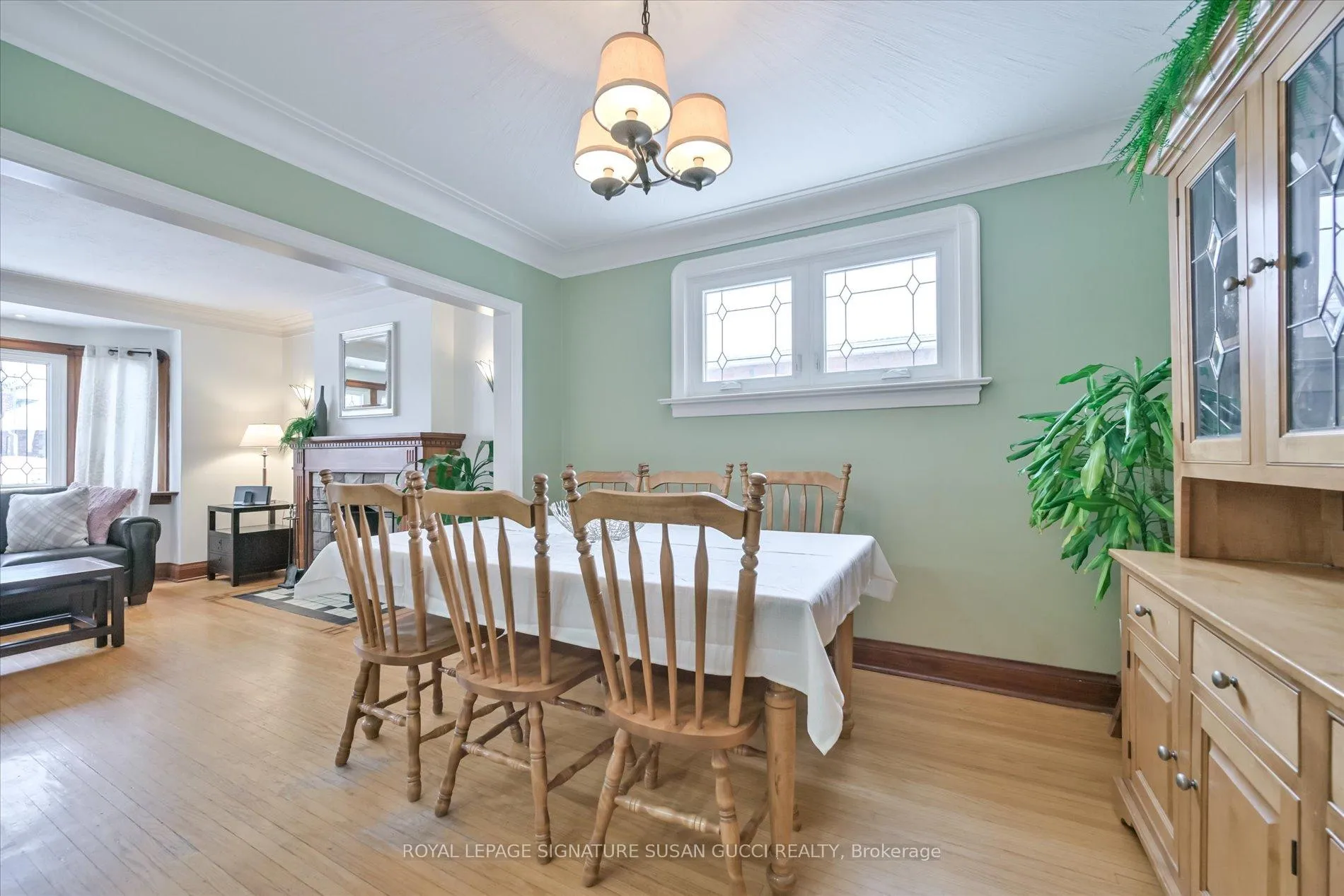 Photo 9 of 8 Fairside Avenue, Toronto, Danforth Village-East York — HOMEH