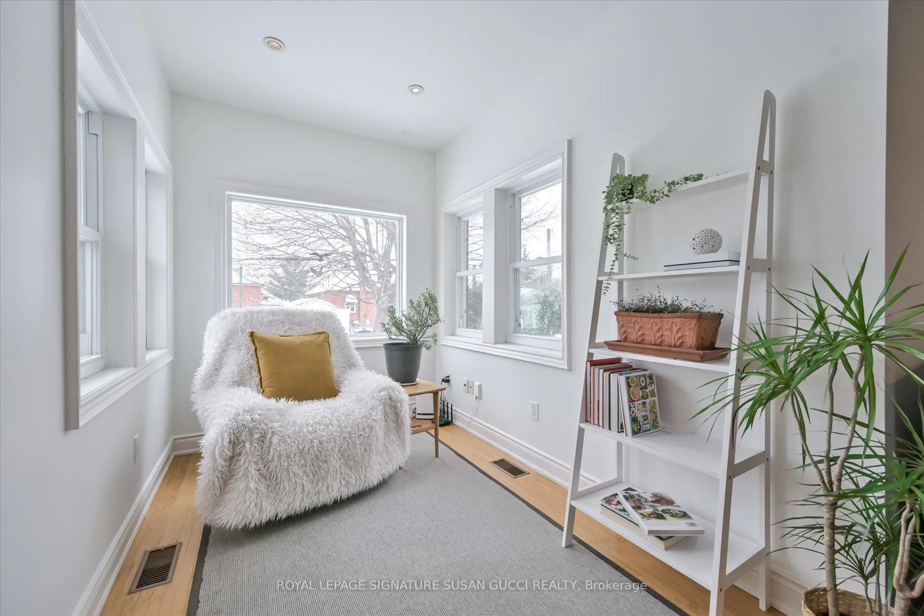 Photo 16 of 8 Fairside Avenue, Toronto, Danforth Village-East York — HOMEH