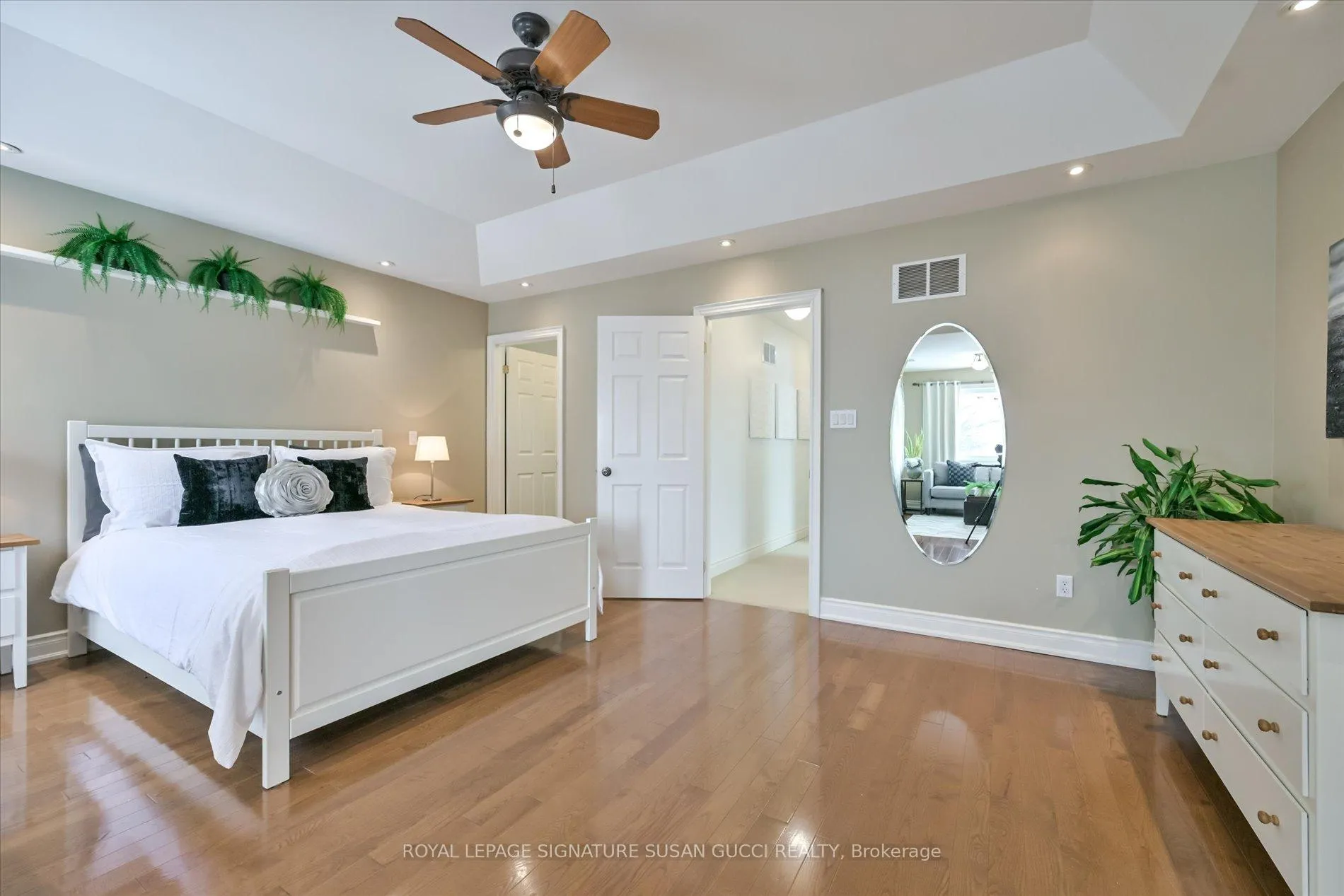 Photo 21 of 8 Fairside Avenue, Toronto, Danforth Village-East York — HOMEH