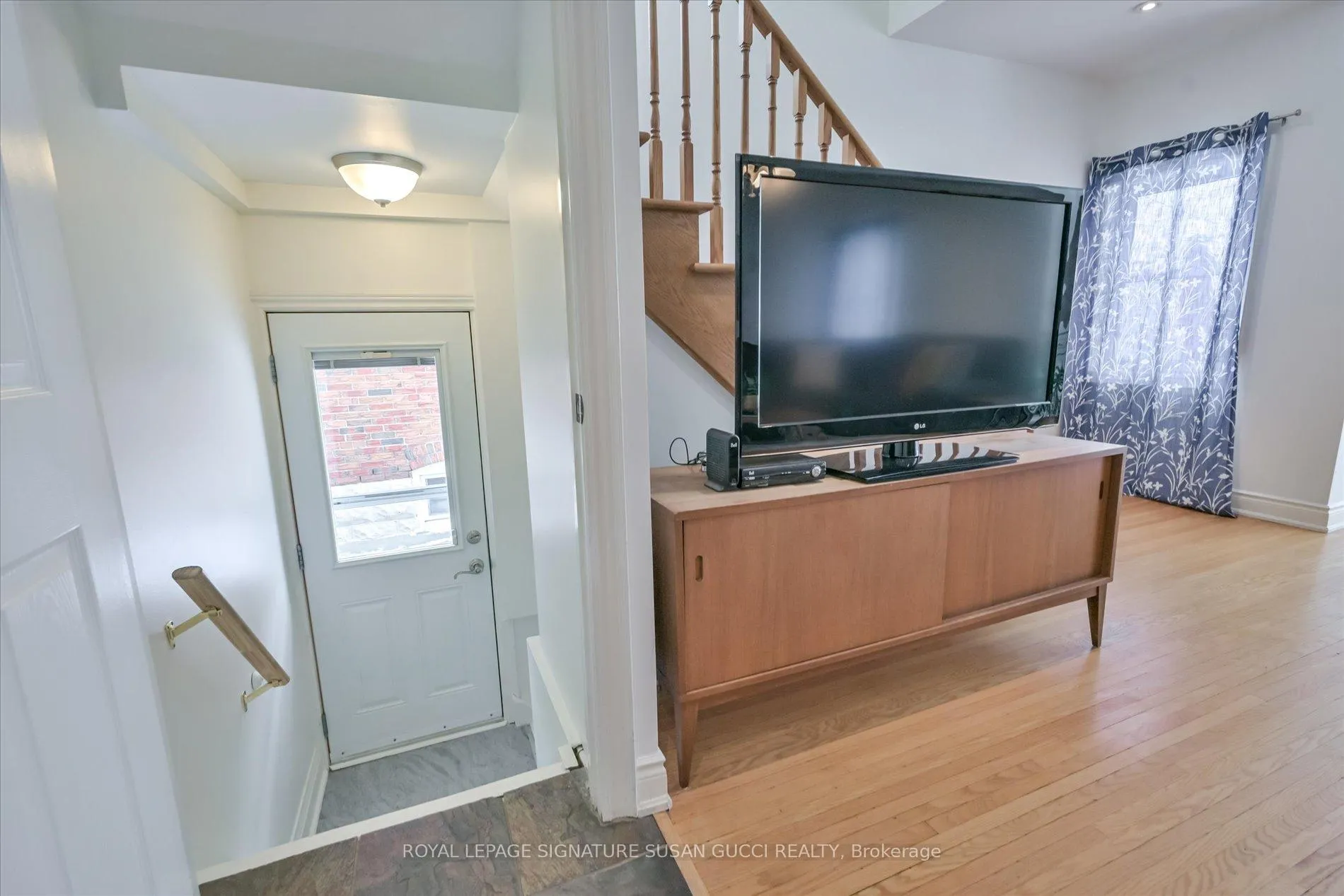Photo 31 of 8 Fairside Avenue, Toronto, Danforth Village-East York — HOMEH