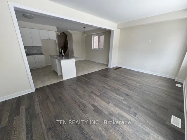 Photo 11 of 406 Eastbridge Avenue, Welland, Dain City — HOMEH
