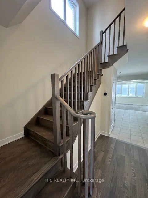Photo 13 of 406 Eastbridge Avenue, Welland, Dain City — HOMEH