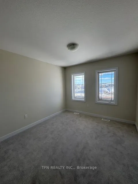 Photo 18 of 406 Eastbridge Avenue, Welland, Dain City — HOMEH