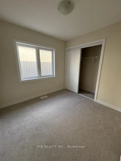 Photo 23 of 406 Eastbridge Avenue, Welland, Dain City — HOMEH