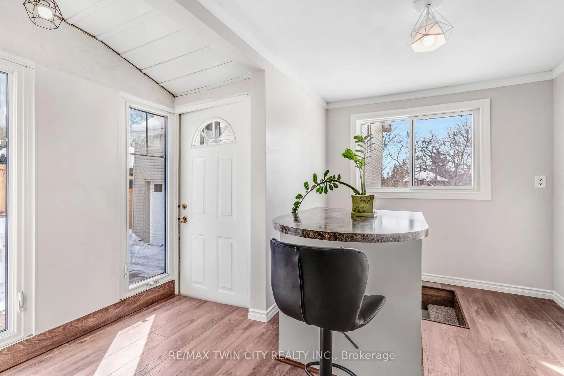 Photo 18 of 13 Devitt Avenue N, Waterloo — HOMEH