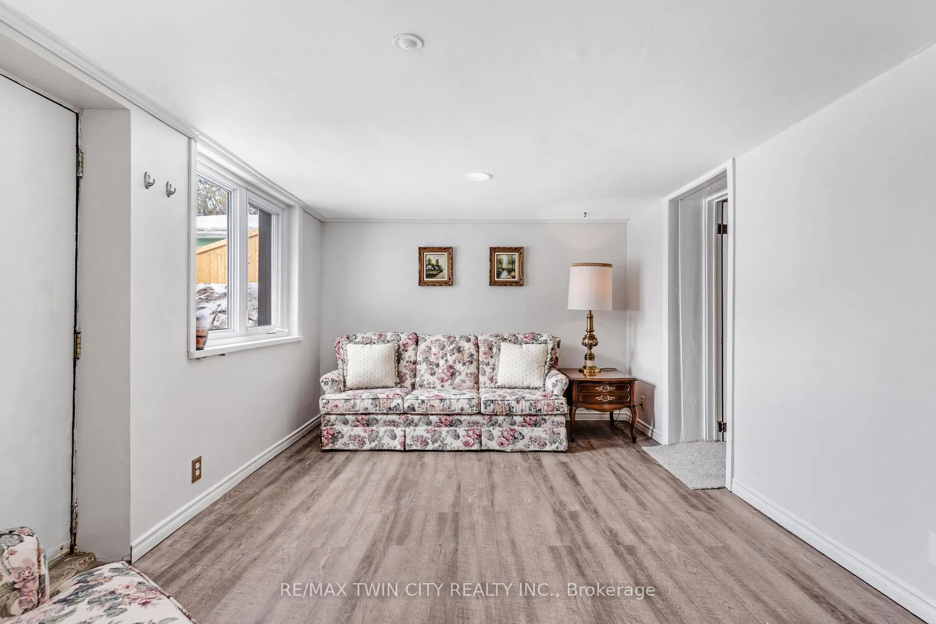 Photo 29 of 13 Devitt Avenue N, Waterloo — HOMEH