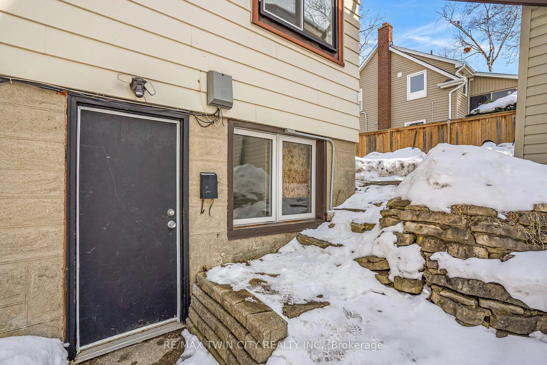 Photo 38 of 13 Devitt Avenue N, Waterloo — HOMEH
