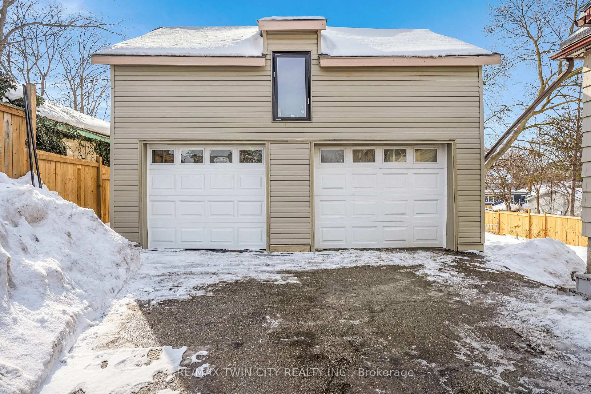 Photo 40 of 13 Devitt Avenue N, Waterloo — HOMEH