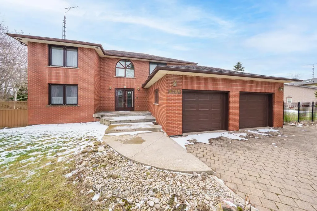 Front of 1055 Golf Club Road