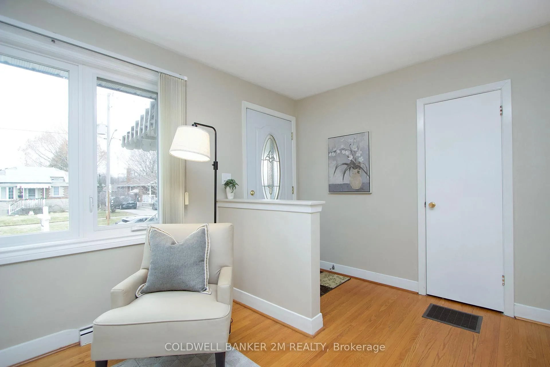 Photo 2 of 357 Highland Avenue, Oshawa, Central — HOMEH