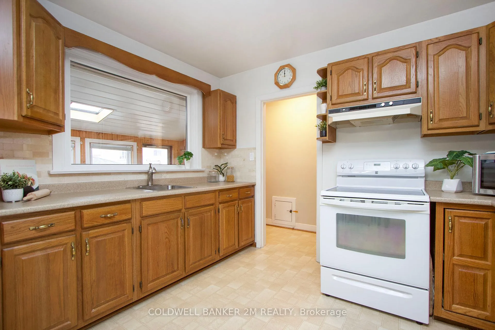 Photo 7 of 357 Highland Avenue, Oshawa, Central — HOMEH
