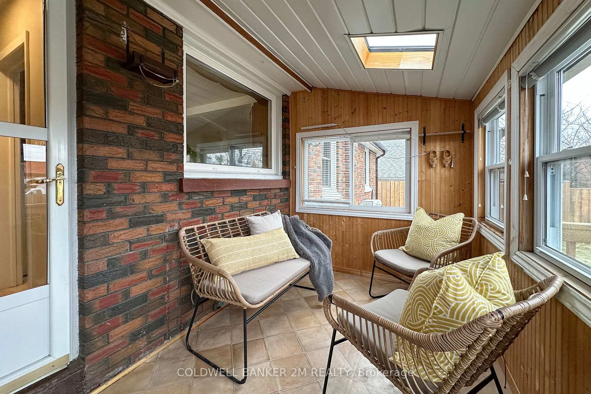 Photo 11 of 357 Highland Avenue, Oshawa, Central — HOMEH