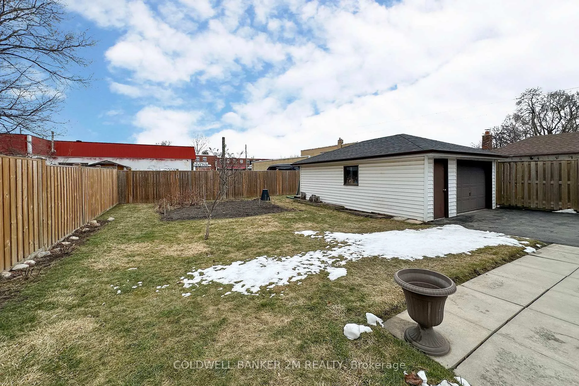 Photo 25 of 357 Highland Avenue, Oshawa, Central — HOMEH