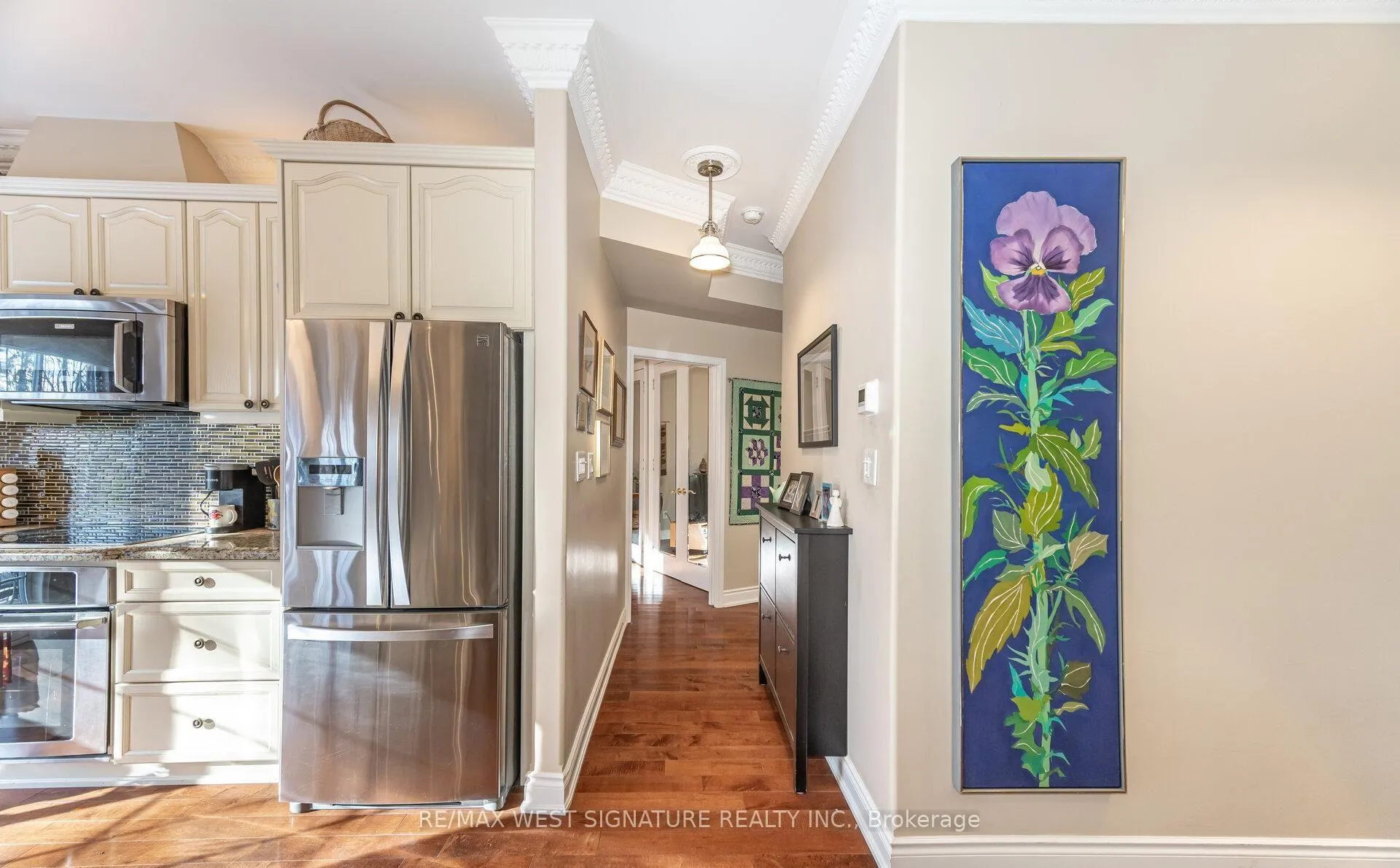 Photo 15 of Unit 216, 75 Treelawn Boulevard, Vaughan, Kleinburg — HOMEH