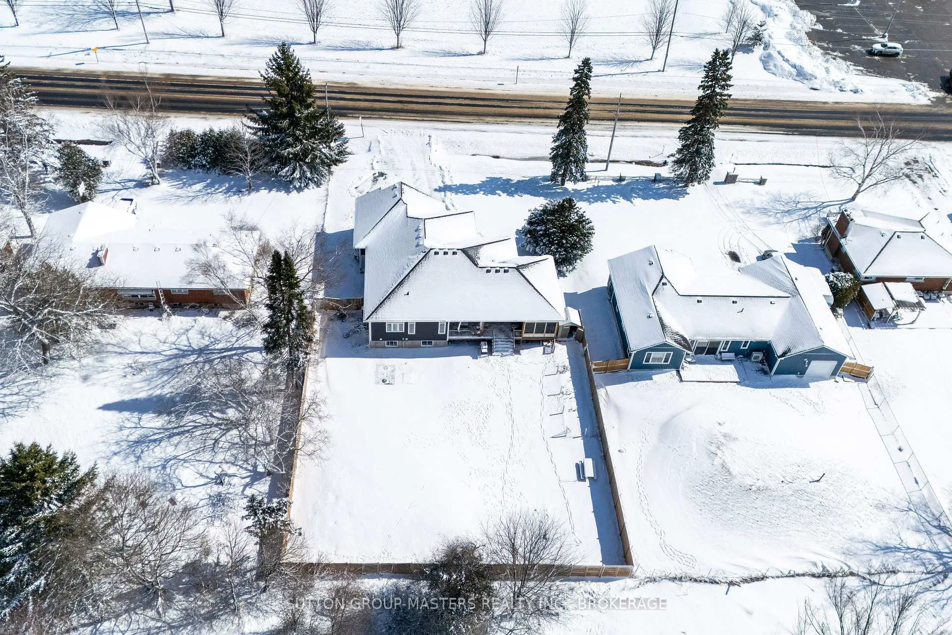 Photo 6 of 2483 Perth Road, Kingston, City North of 401 — HOMEH