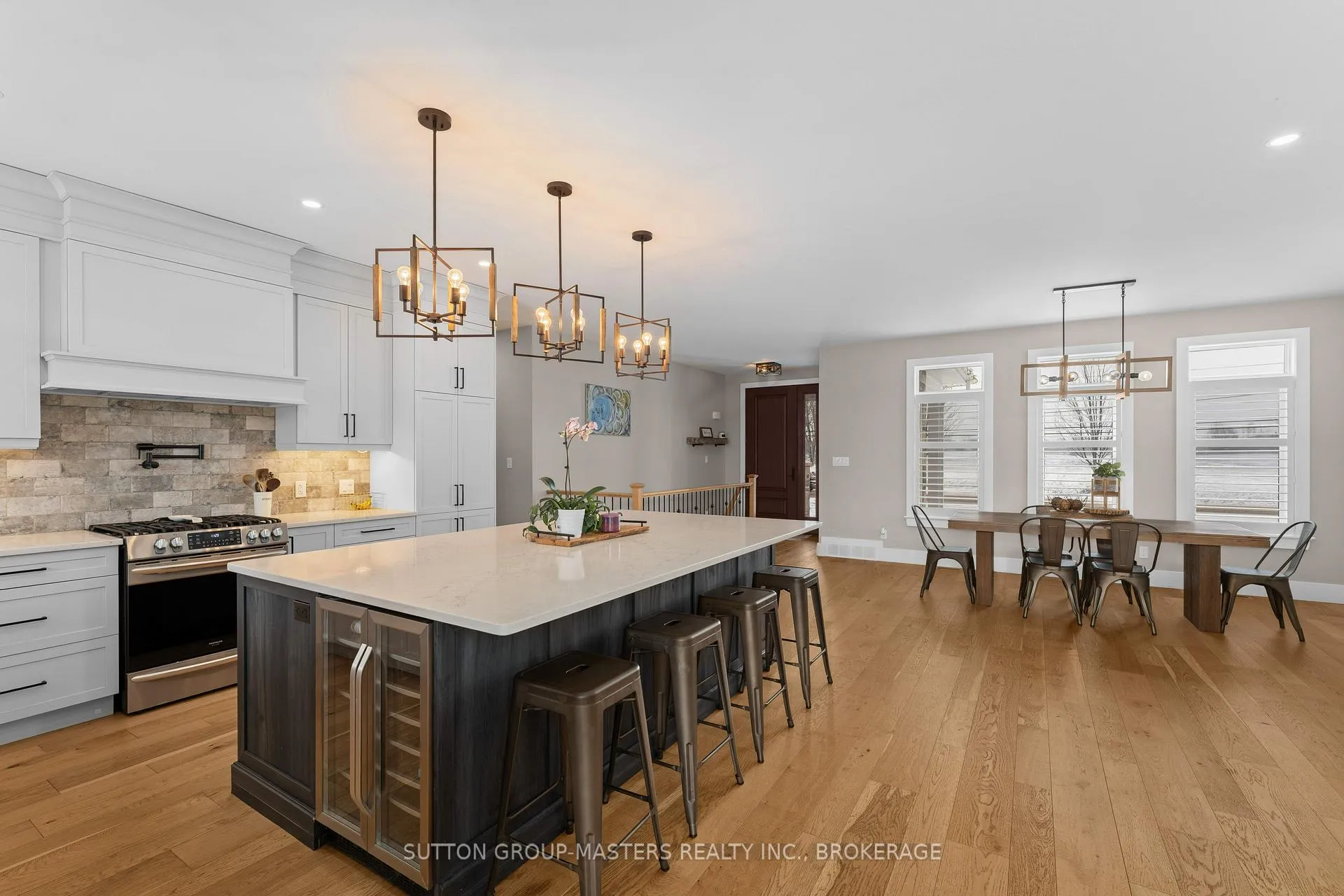 Photo 15 of 2483 Perth Road, Kingston, City North of 401 — HOMEH