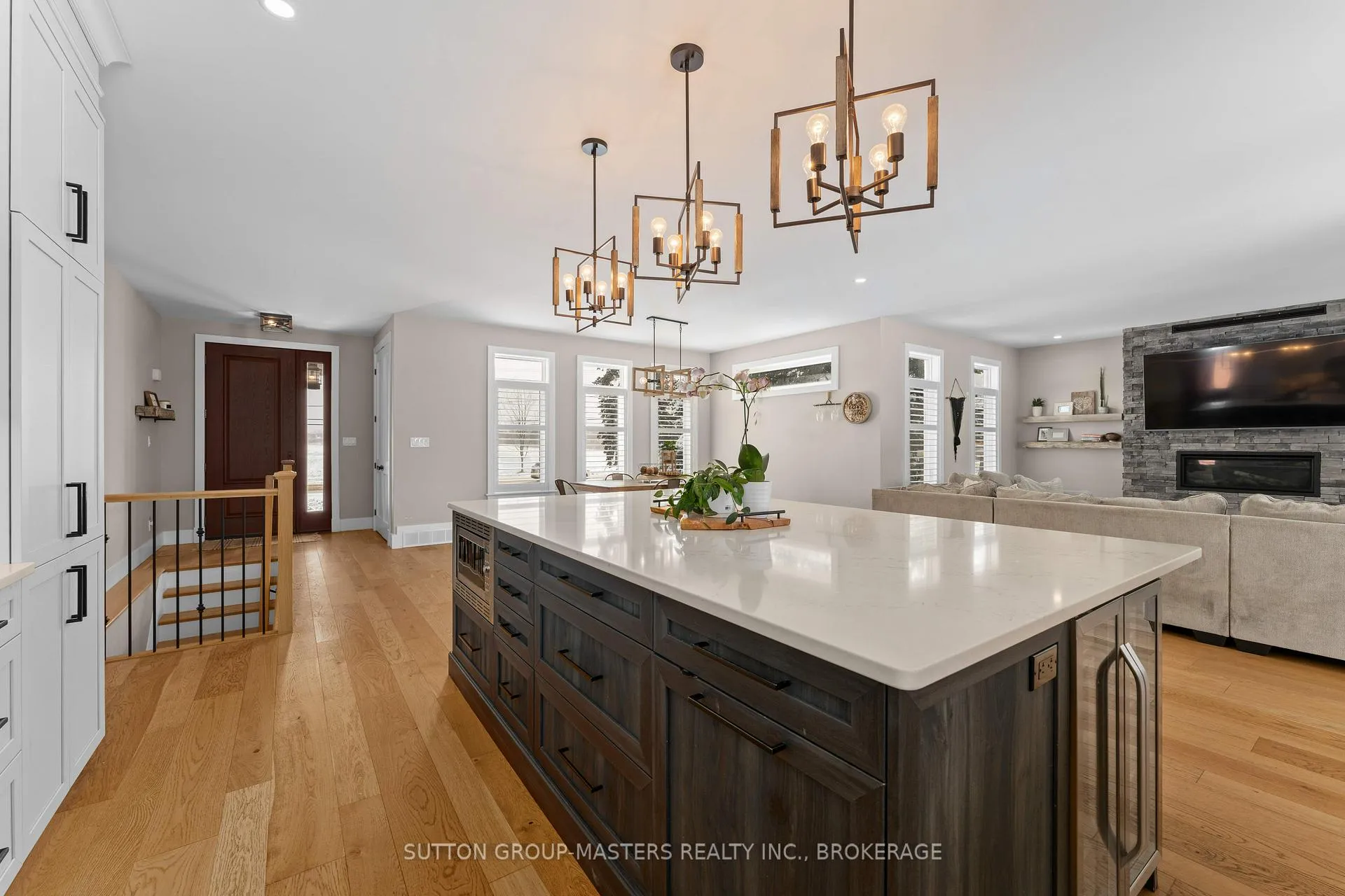 Photo 17 of 2483 Perth Road, Kingston, City North of 401 — HOMEH
