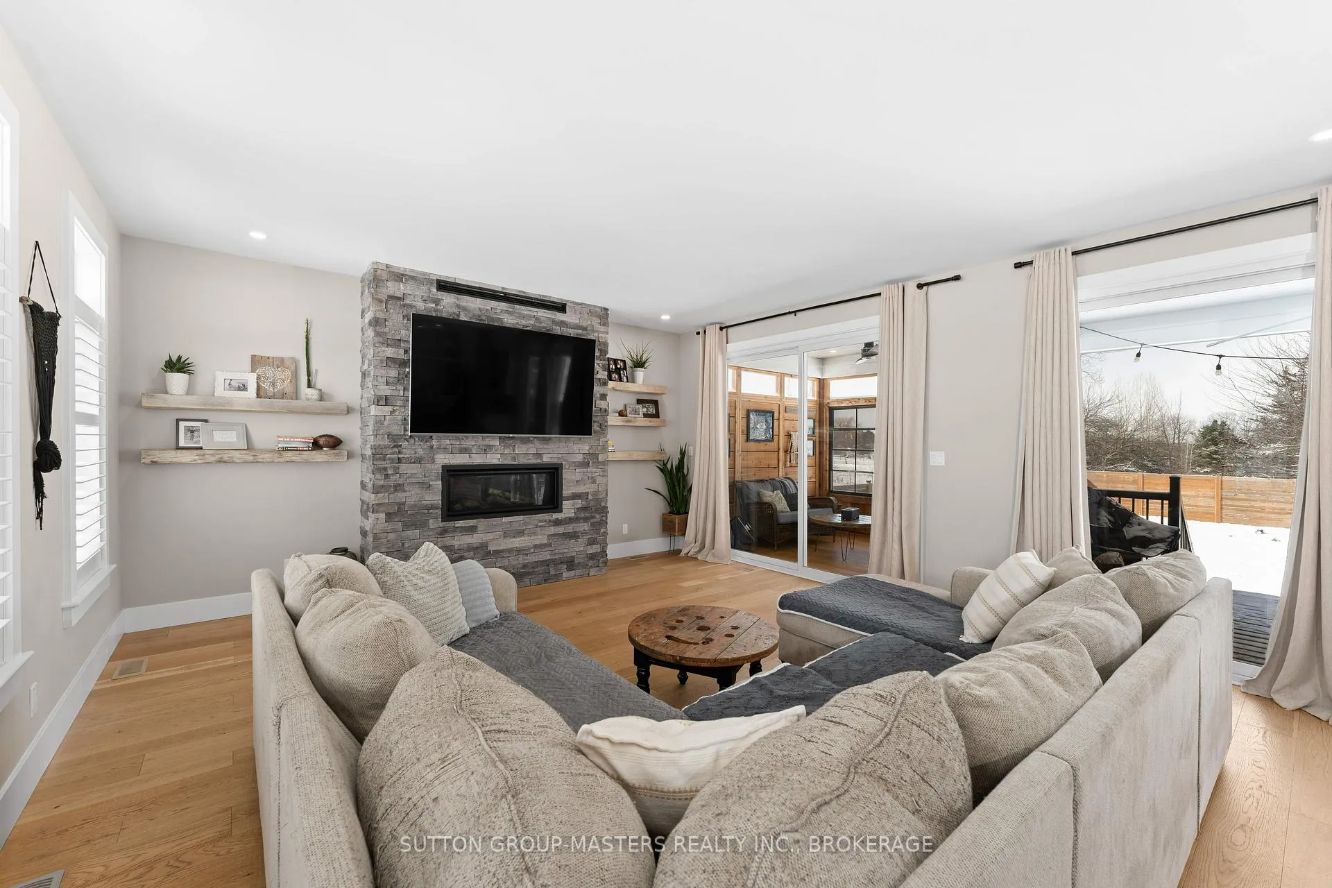 Photo 22 of 2483 Perth Road, Kingston, City North of 401 — HOMEH