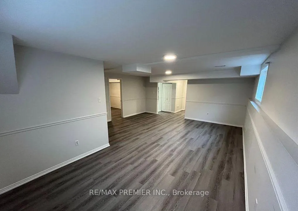 Photo 3 of Unit Bsmt, 11 Draper Crescent, Barrie, Painswick North — HOMEH