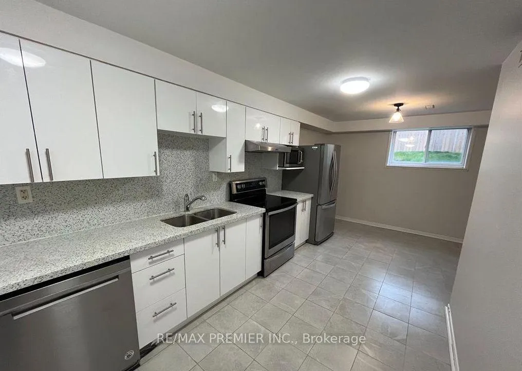 Photo 5 of Unit Bsmt, 11 Draper Crescent, Barrie, Painswick North — HOMEH
