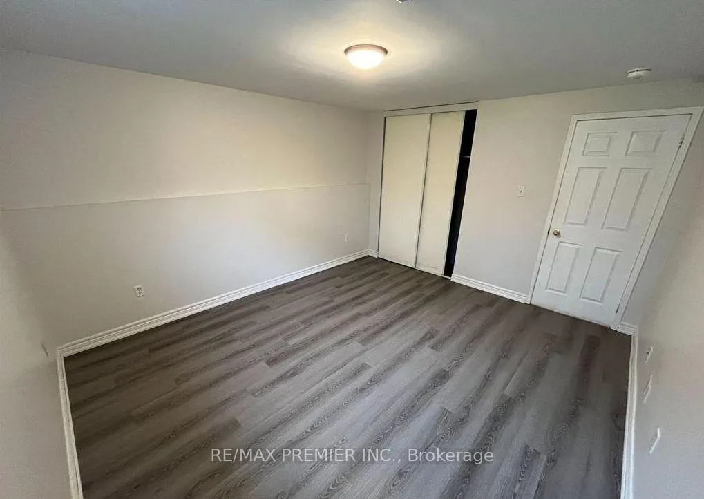 Photo 9 of Unit Bsmt, 11 Draper Crescent, Barrie, Painswick North — HOMEH