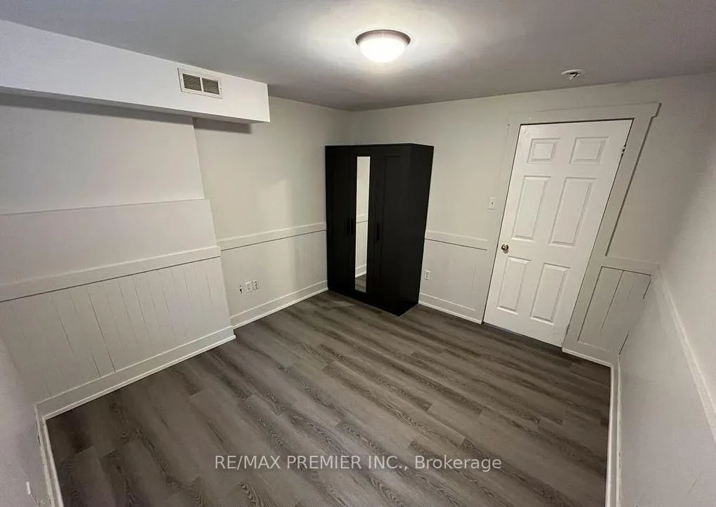Photo 11 of Unit Bsmt, 11 Draper Crescent, Barrie, Painswick North — HOMEH
