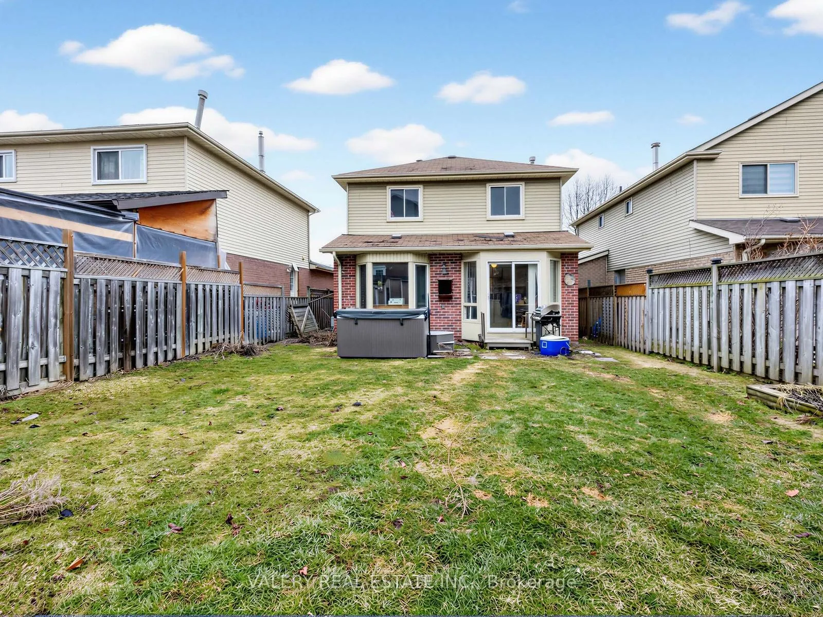 Photo 13 of 1610 Rawlings Drive, Pickering, Liverpool — HOMEH