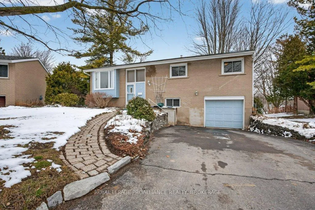 Photo 1 of 28 Pember Place, Kingston, Central City West — HOMEH