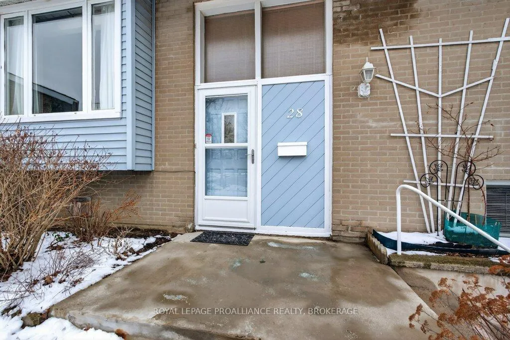 Photo 5 of 28 Pember Place, Kingston, Central City West — HOMEH