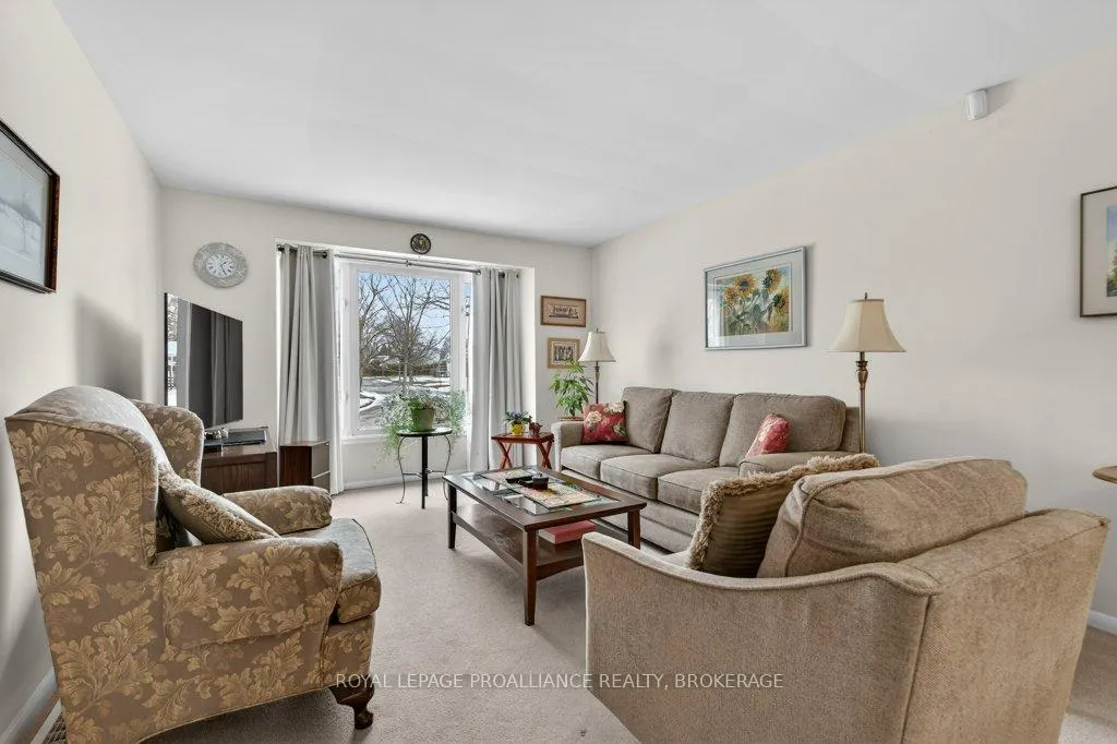 Photo 6 of 28 Pember Place, Kingston, Central City West — HOMEH