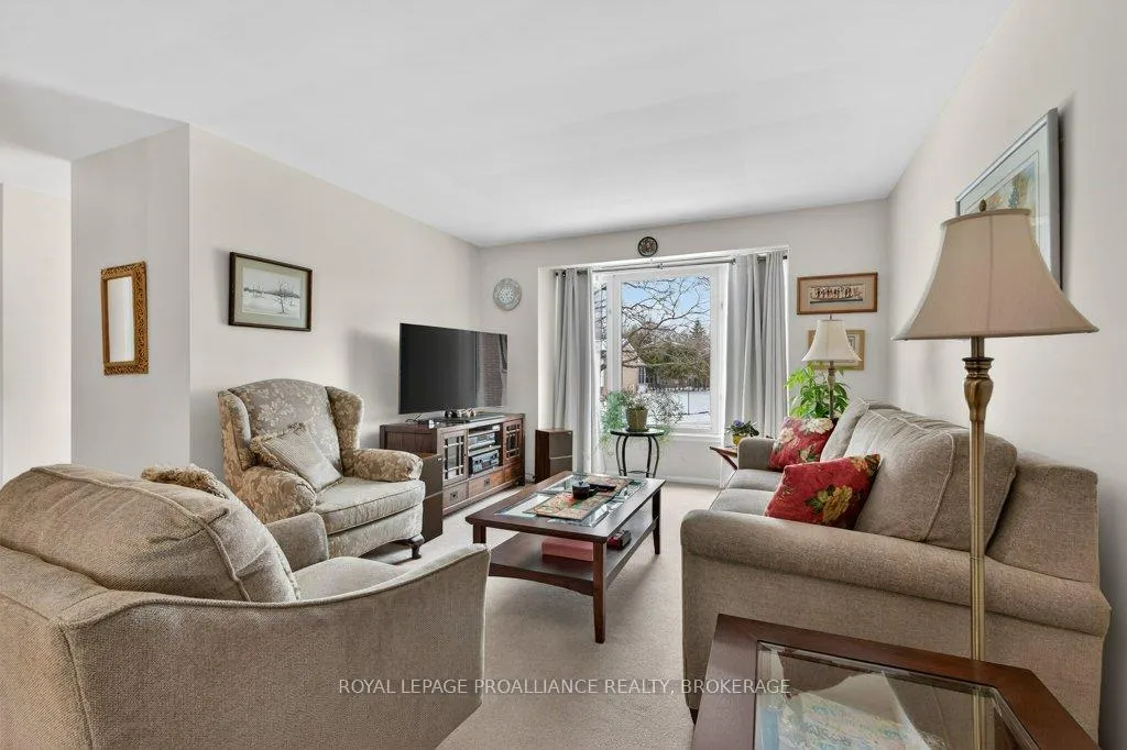 Photo 7 of 28 Pember Place, Kingston, Central City West — HOMEH