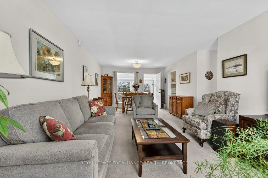 Photo 8 of 28 Pember Place, Kingston, Central City West — HOMEH
