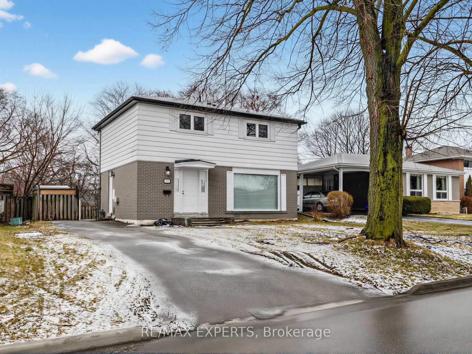 Photo 2 of 751 Lublin Avenue, Pickering, Bay Ridges — HOMEH